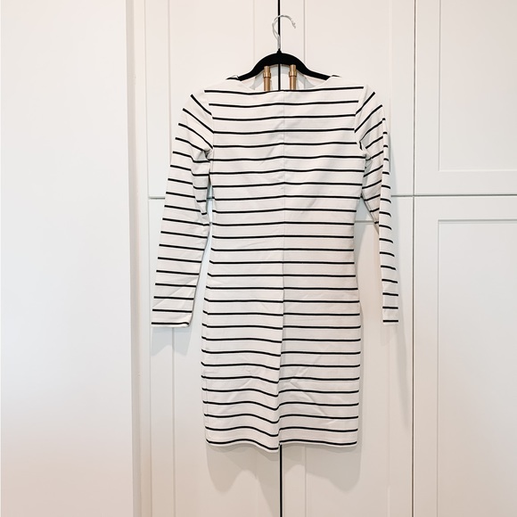 H&M Basics: Striped Long-sleeve Jersey Dress - Picture 3 of 8